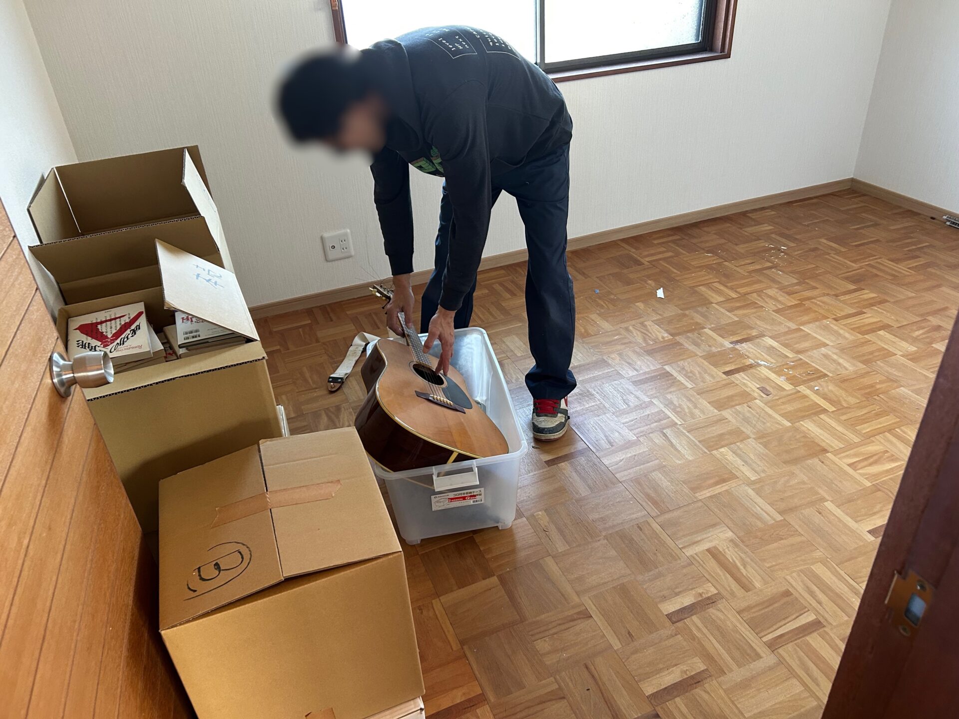 「2階のお部屋にまとめていた不用品を回収しました」作業写真