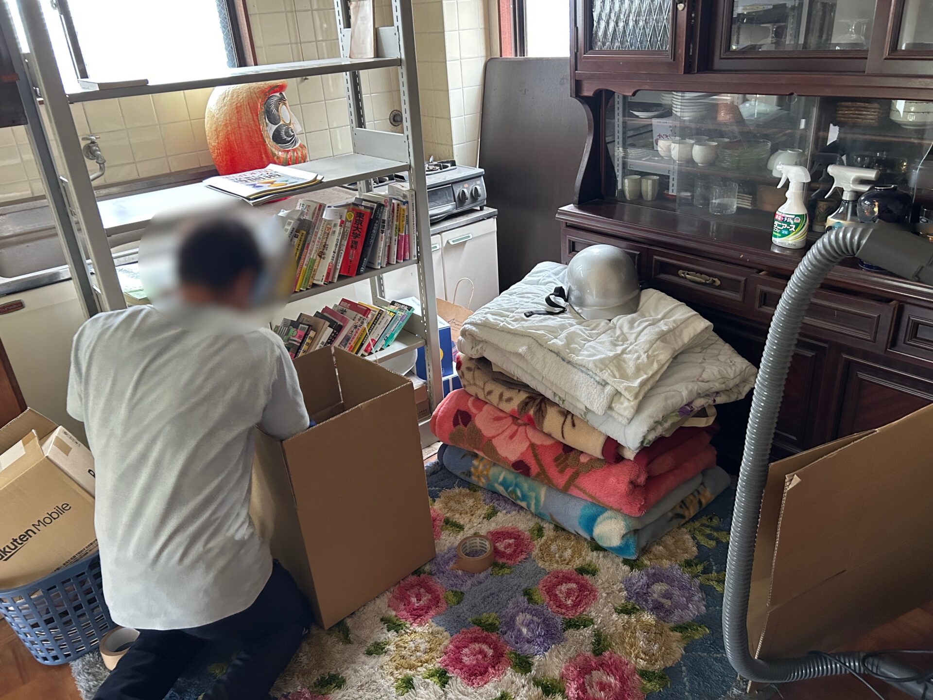 「ロッカー、食器棚、デスクなどをまとめて回収しました」作業写真